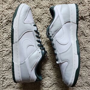 Nike Dunk SE Low Photon Dust Vintage Green Brand New Sz 10